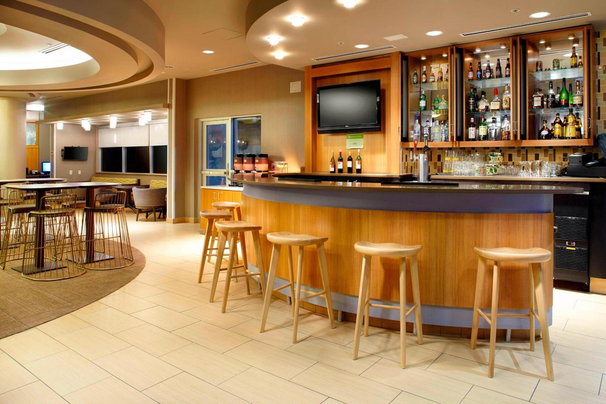 Springhill Suites By Marriott Chicago Waukegan/Gurnee Exterior photo