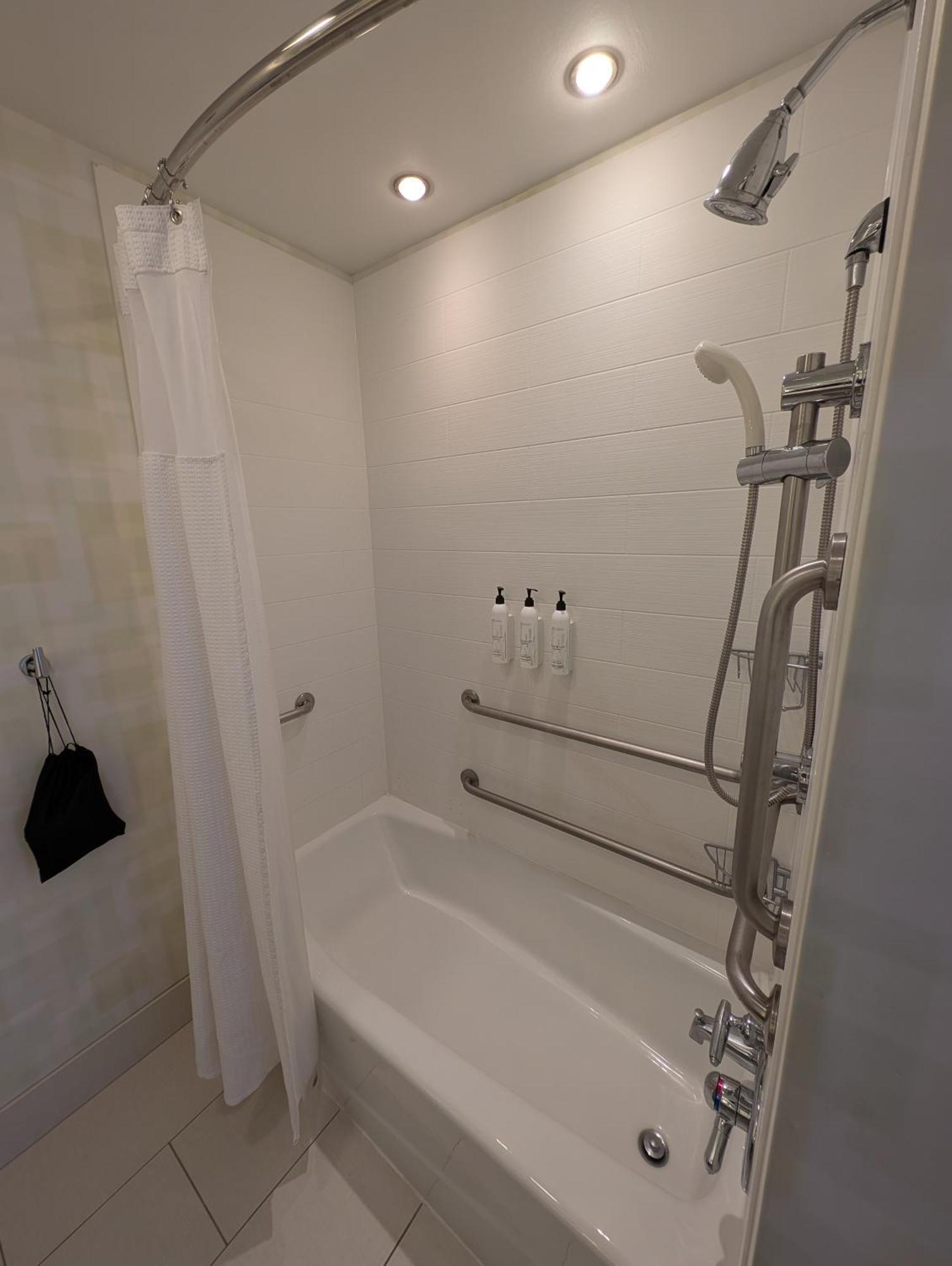 Springhill Suites By Marriott Chicago Waukegan/Gurnee Exterior photo