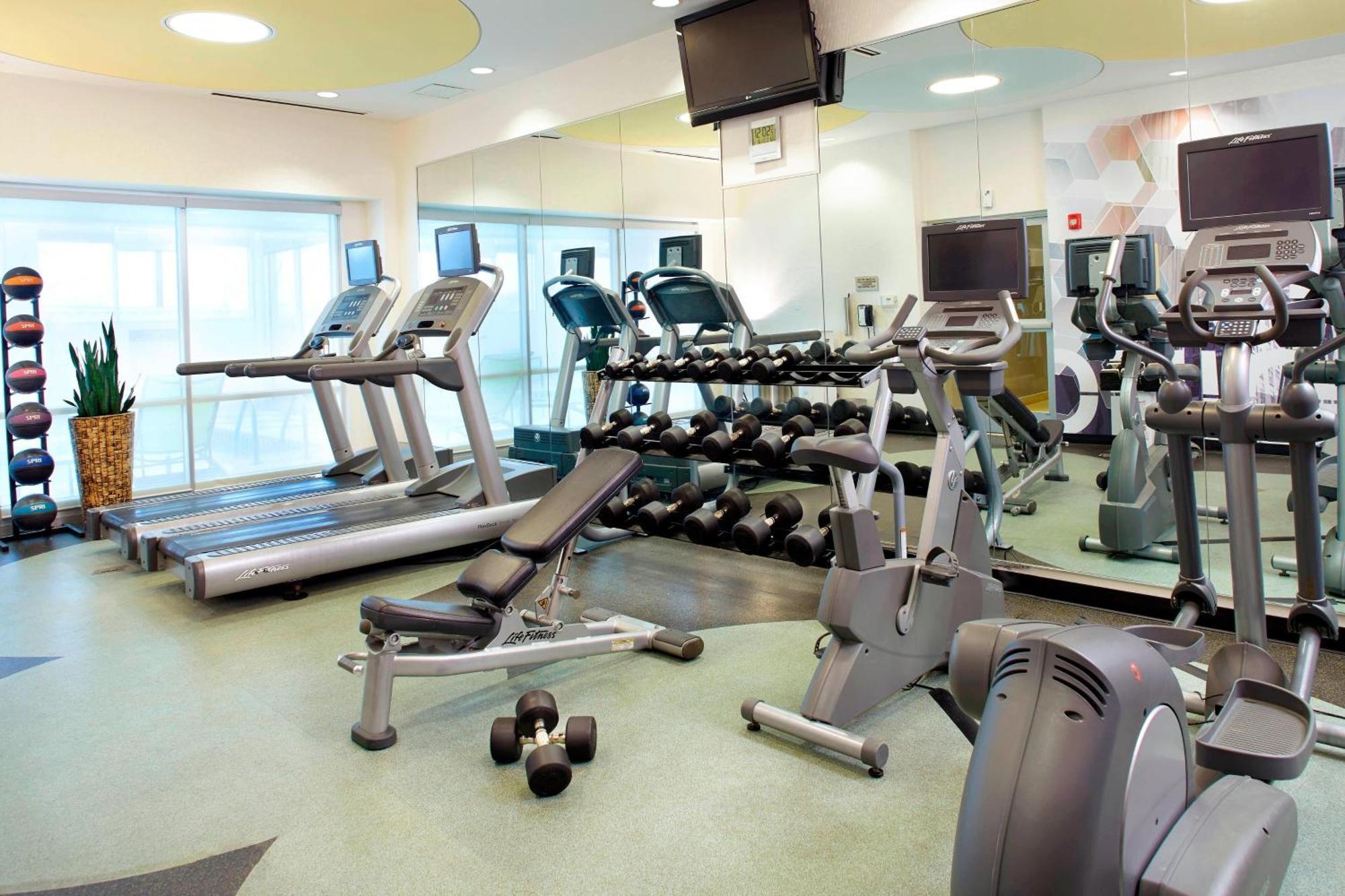 Springhill Suites By Marriott Chicago Waukegan/Gurnee Exterior photo