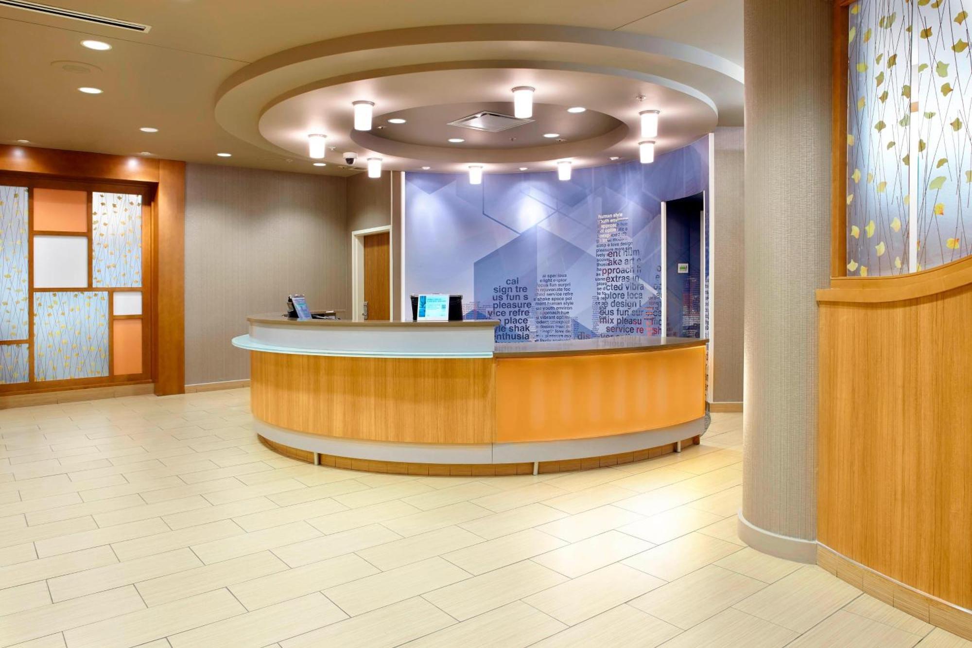 Springhill Suites By Marriott Chicago Waukegan/Gurnee Exterior photo