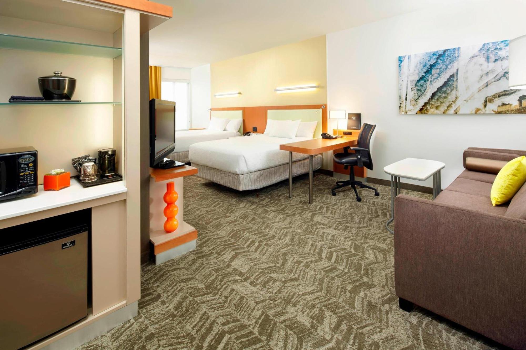 Springhill Suites By Marriott Chicago Waukegan/Gurnee Exterior photo