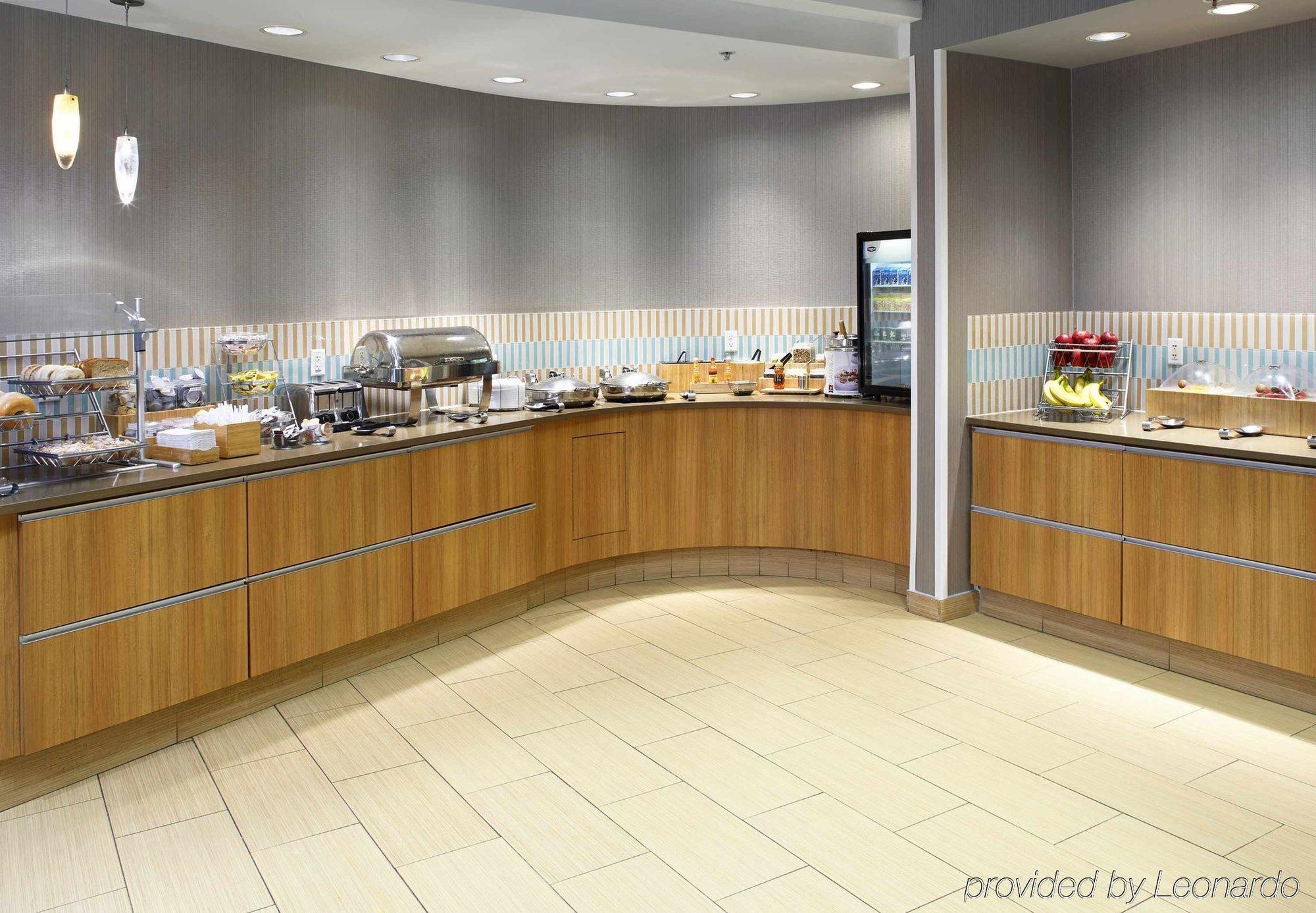Springhill Suites By Marriott Chicago Waukegan/Gurnee Exterior photo