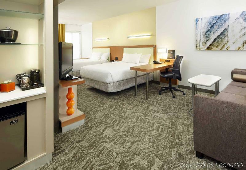 Springhill Suites By Marriott Chicago Waukegan/Gurnee Exterior photo
